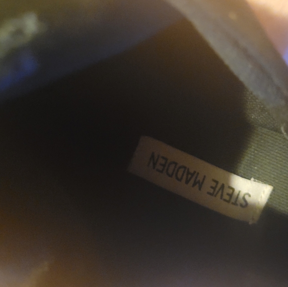 Runners - Picture 3 of 8